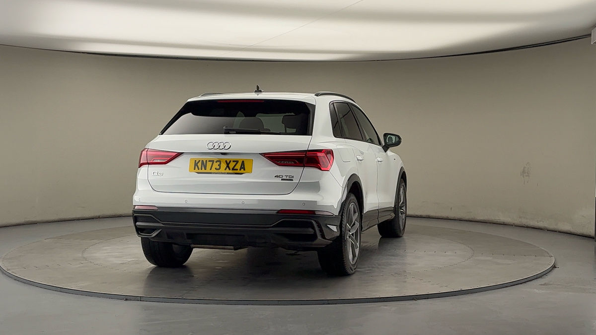 More views of Audi Q3