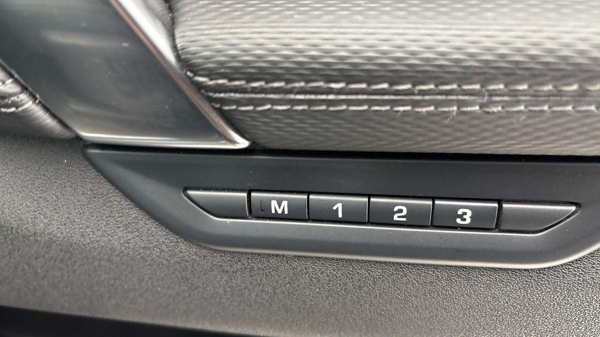 Land Rover Discovery Sport Image 26