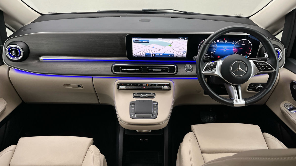 Mercedes-Benz V Class Image 12