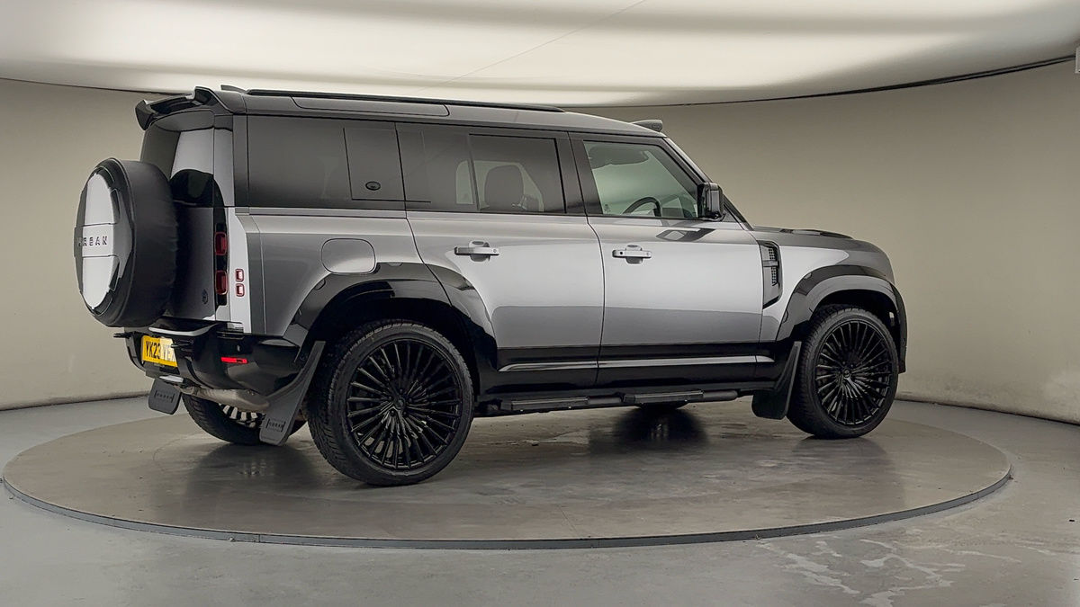 More views of Land Rover Defender 110