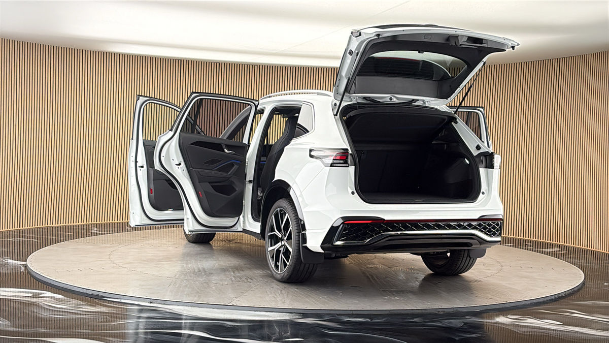 More views of Volkswagen Tiguan