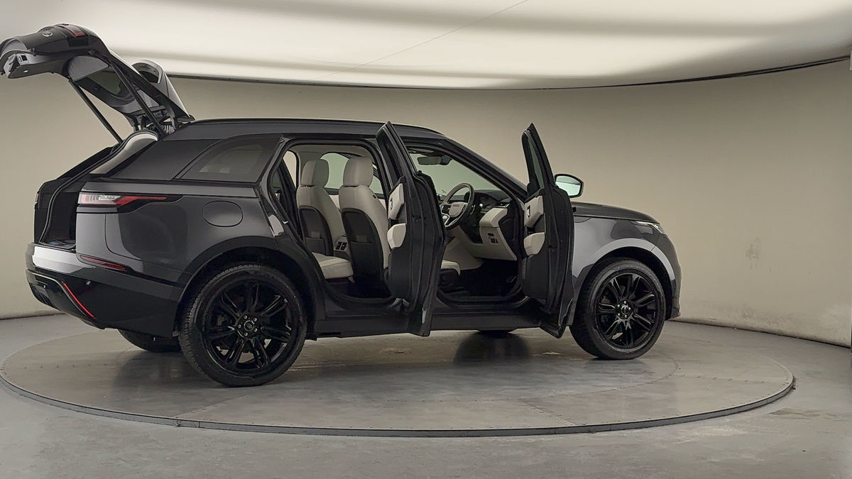 More views of Land Rover Range Rover Velar