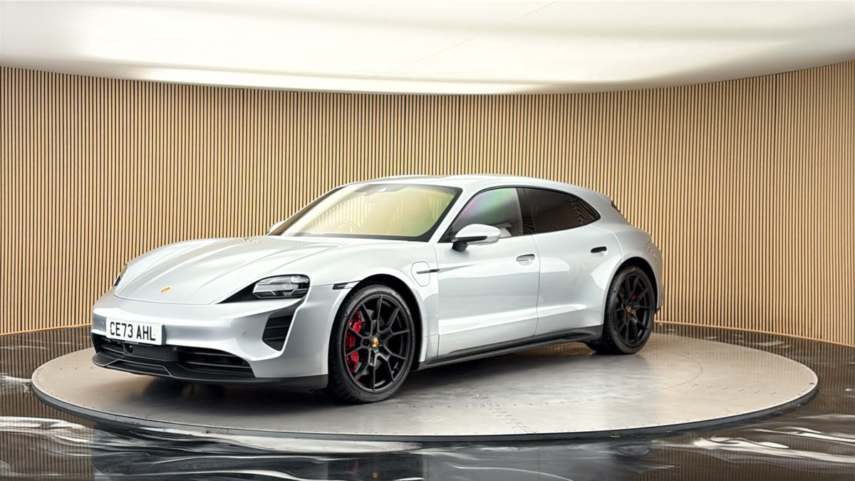 Porsche Taycan Image 20