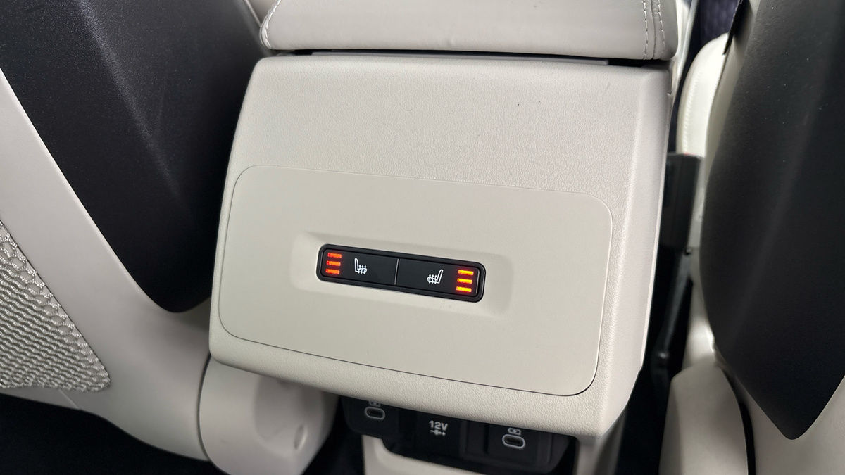 Jaguar I-PACE Image 26