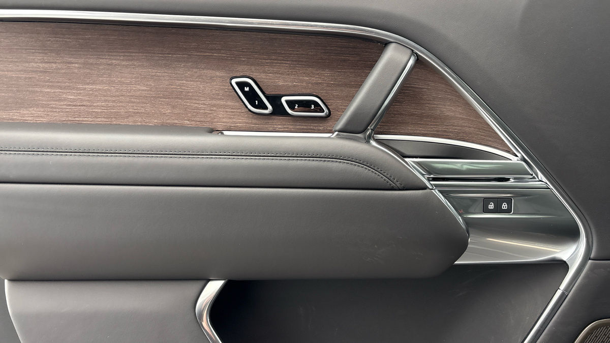 Land Rover Range Rover Image 19