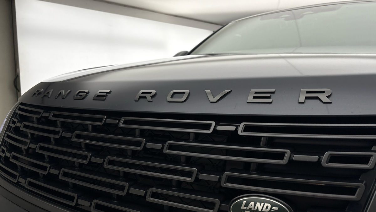 Land Rover Range Rover Velar Image 24