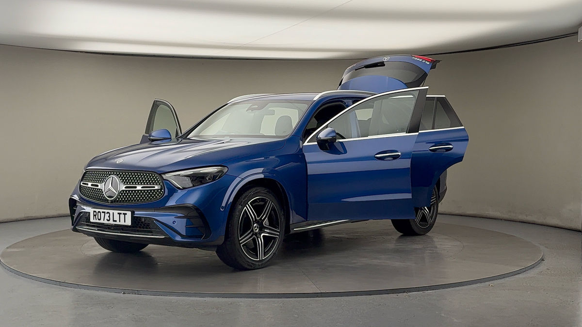 More views of Mercedes-Benz GLC