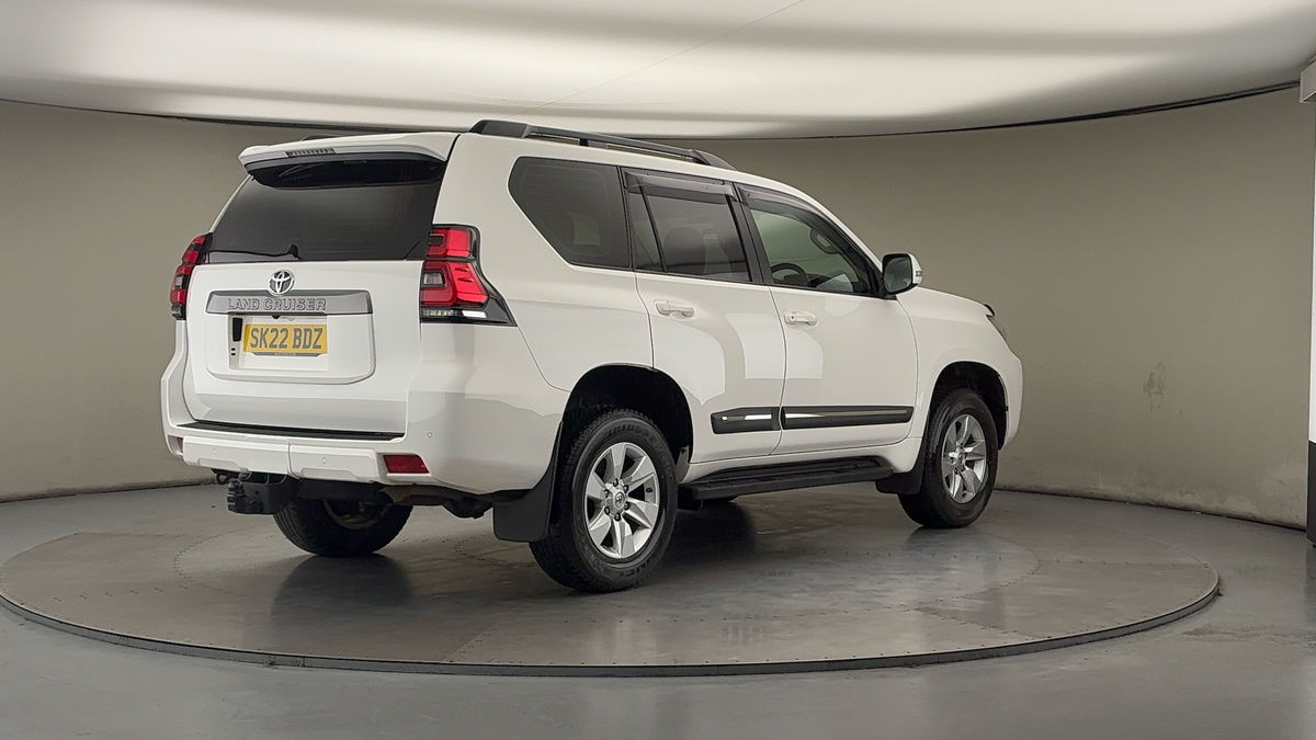 Toyota Land Cruiser Image 21