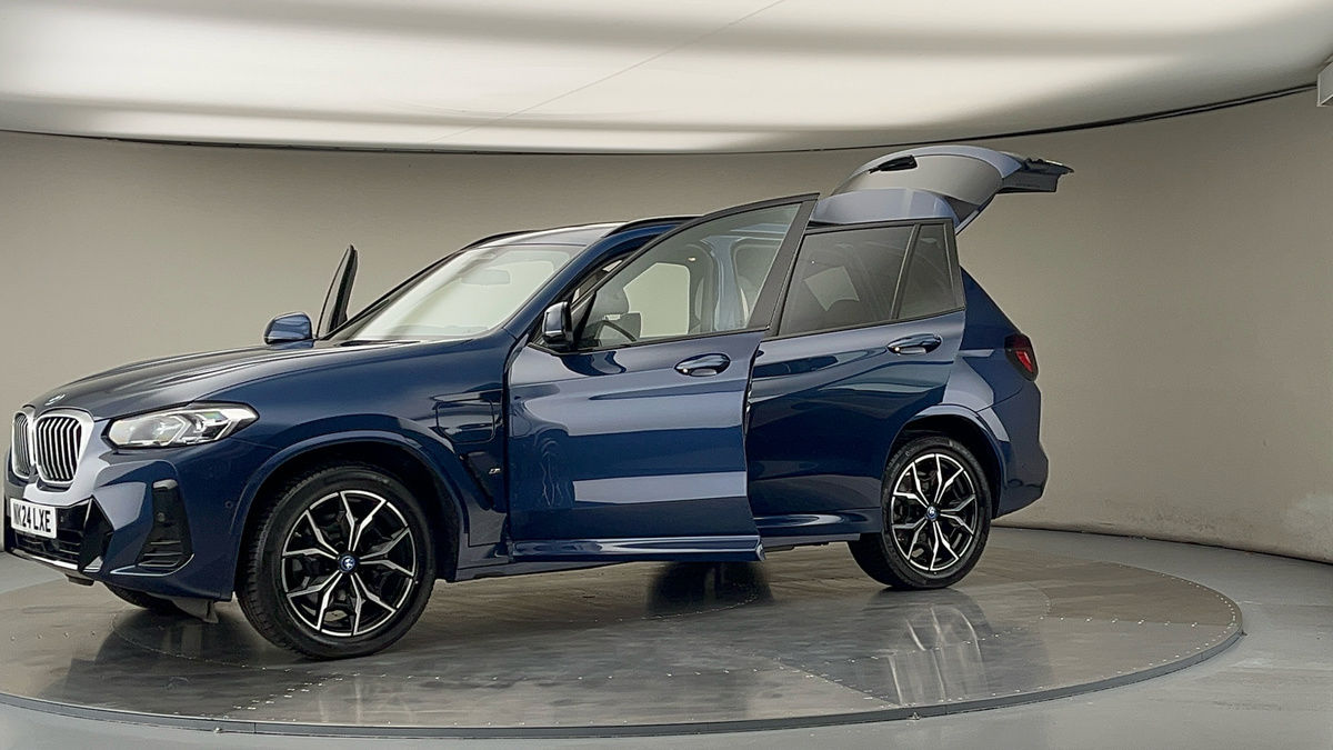 More views of BMW X3