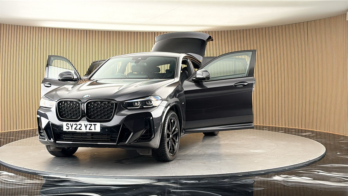 More views of BMW X4