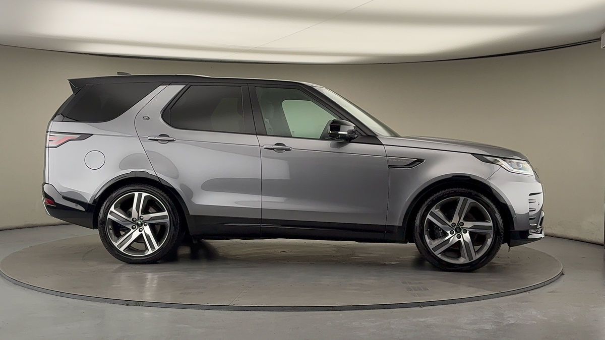 More views of Land Rover Discovery