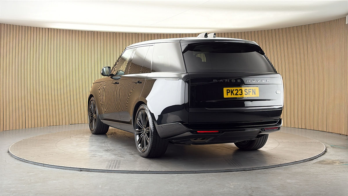 More views of Land Rover Range Rover