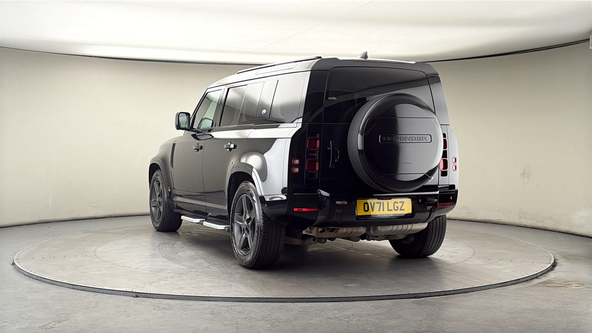 More views of Land Rover Defender 110