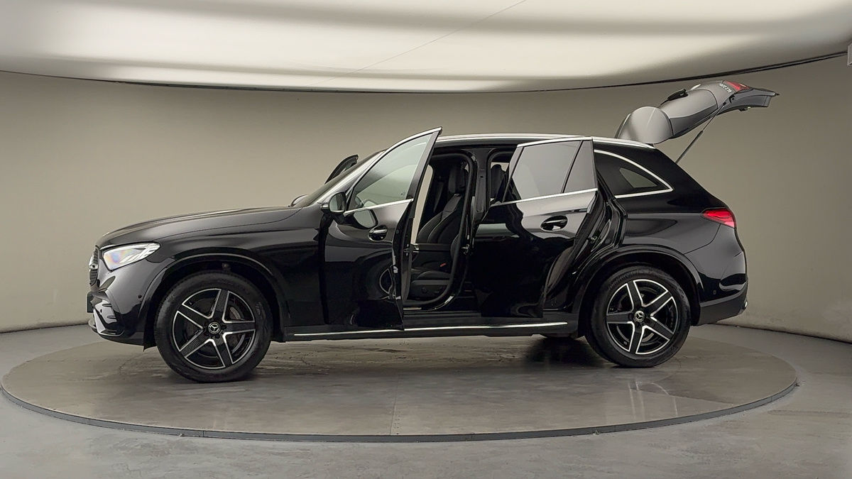 More views of Mercedes-Benz GLC