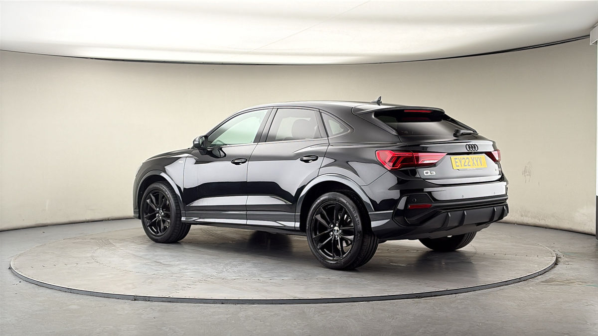 More views of Audi Q3