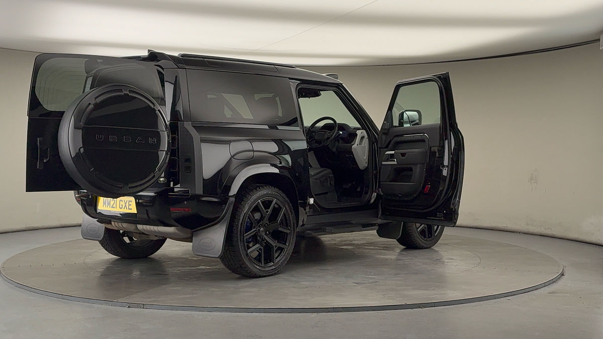 More views of Land Rover Defender 90