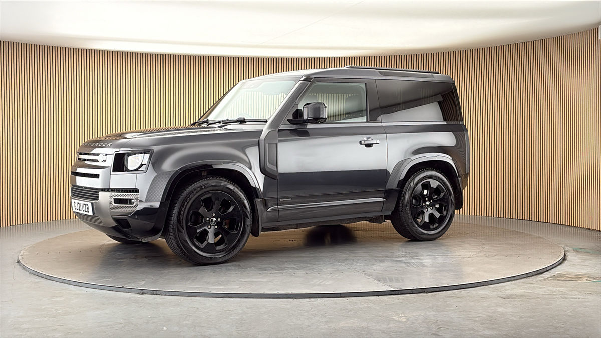 More views of Land Rover Defender 90