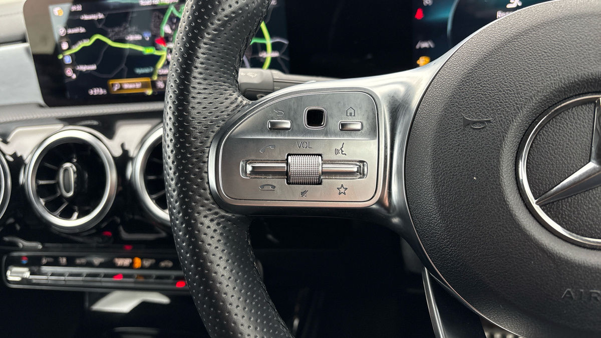 Mercedes-Benz CLA Image 13