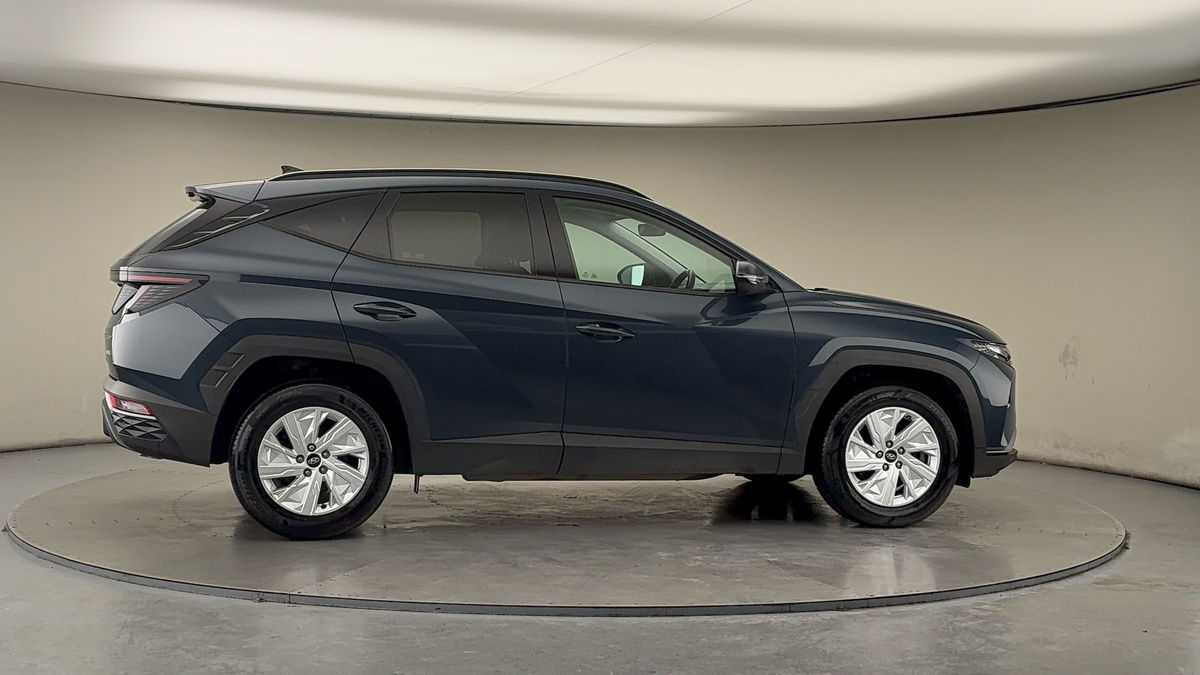 More views of Hyundai TUCSON