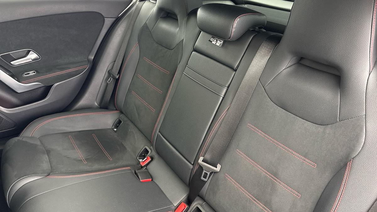 Mercedes-Benz A Class Image 8