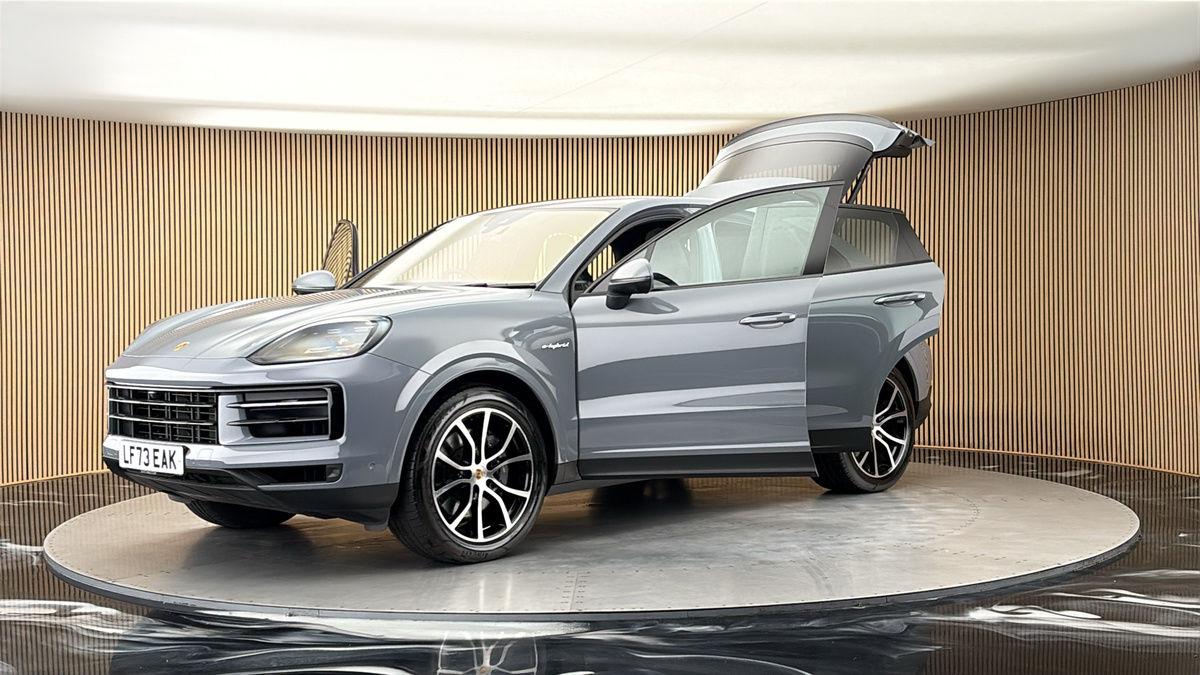 Porsche Cayenne Image 22