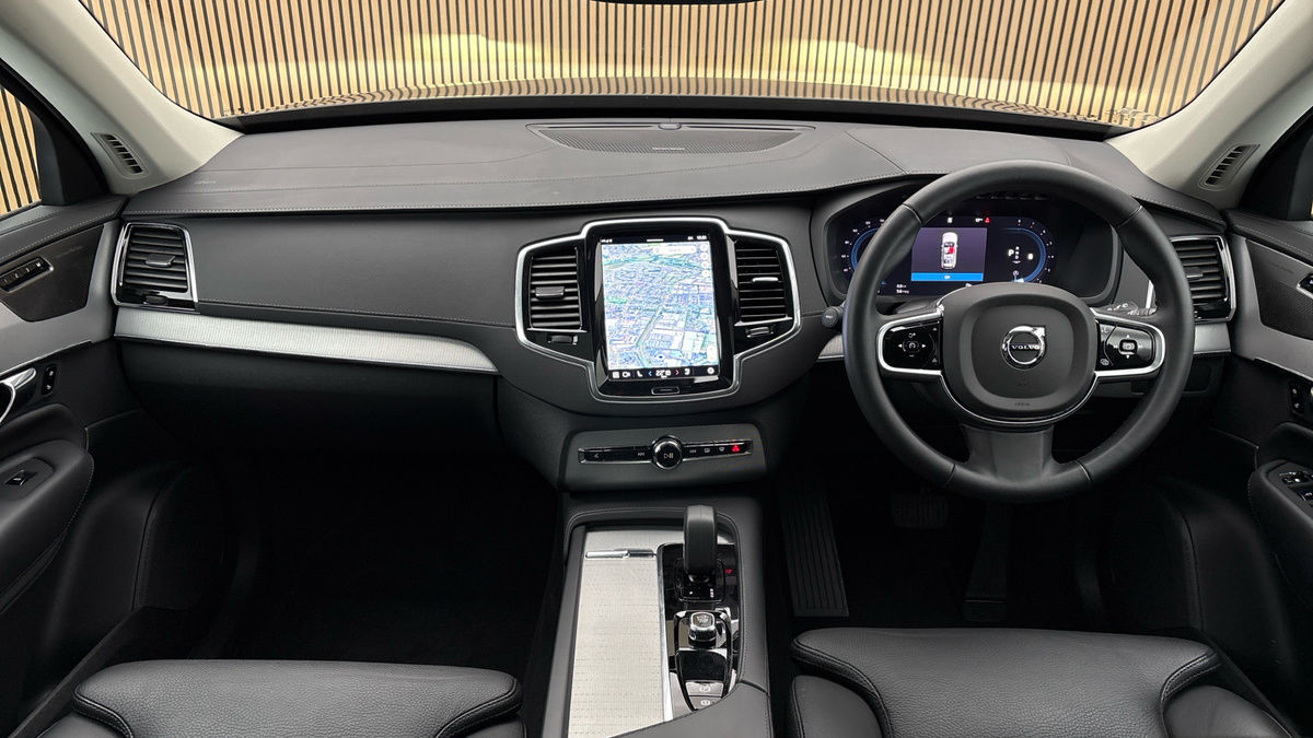 Volvo XC90 Image 12