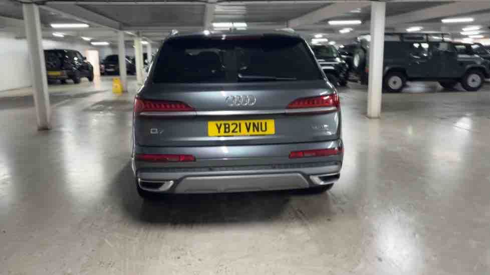 More views of Audi Q7