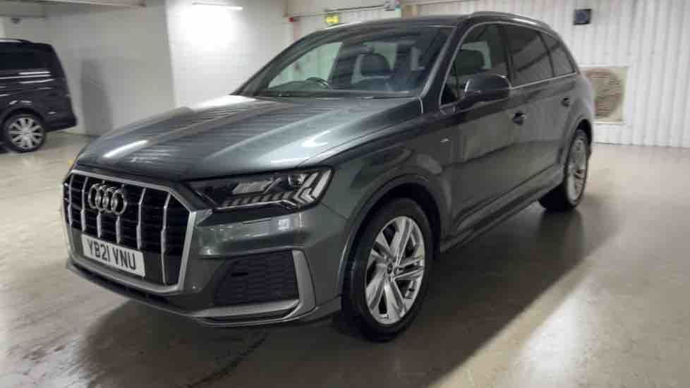More views of Audi Q7