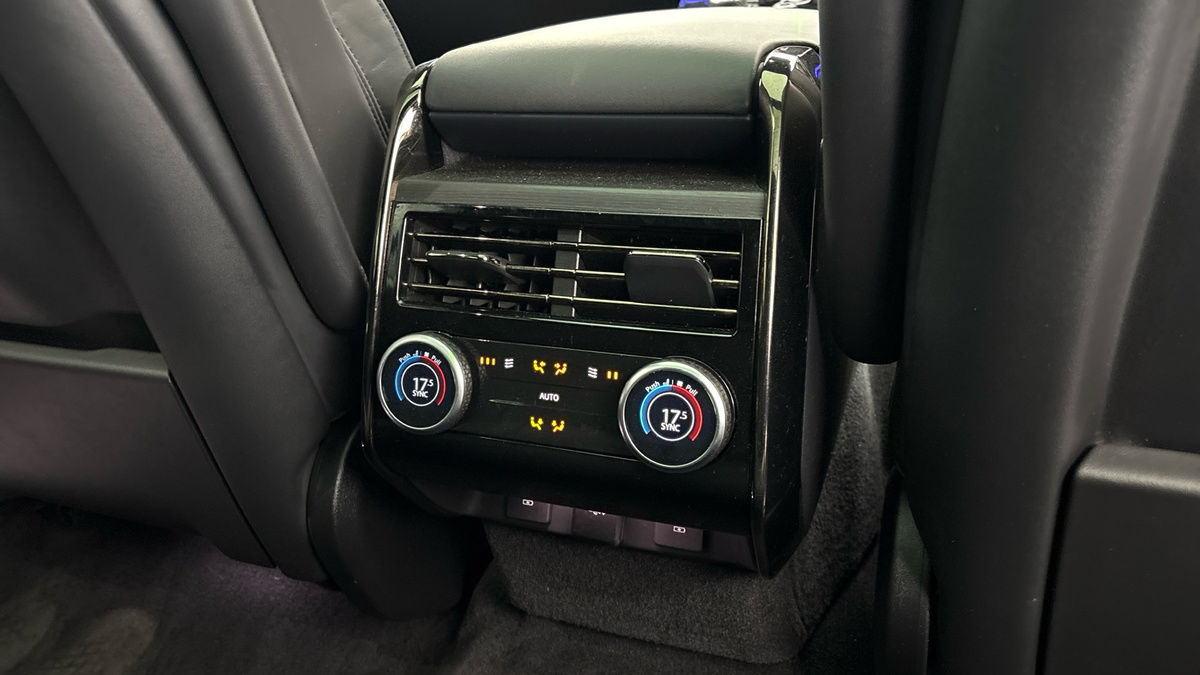Land Rover Range Rover Sport Image 35