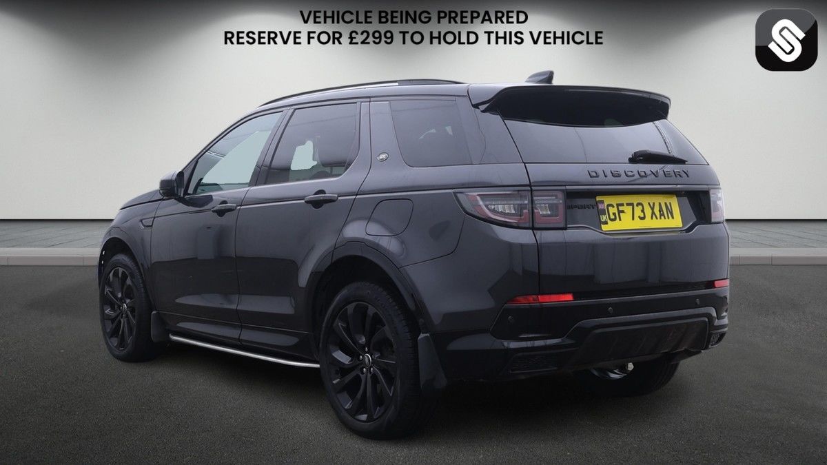 Land Rover Discovery Sport Image 3