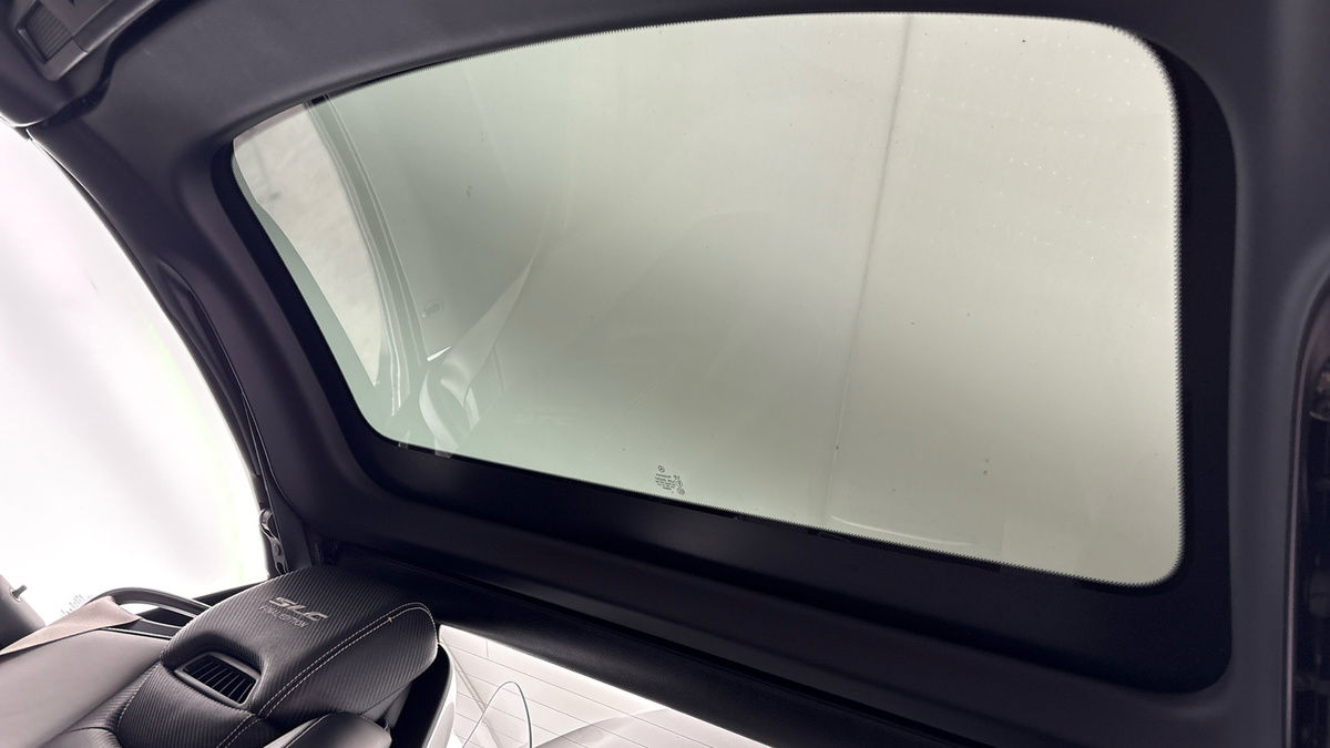 Mercedes-Benz SLC Image 6