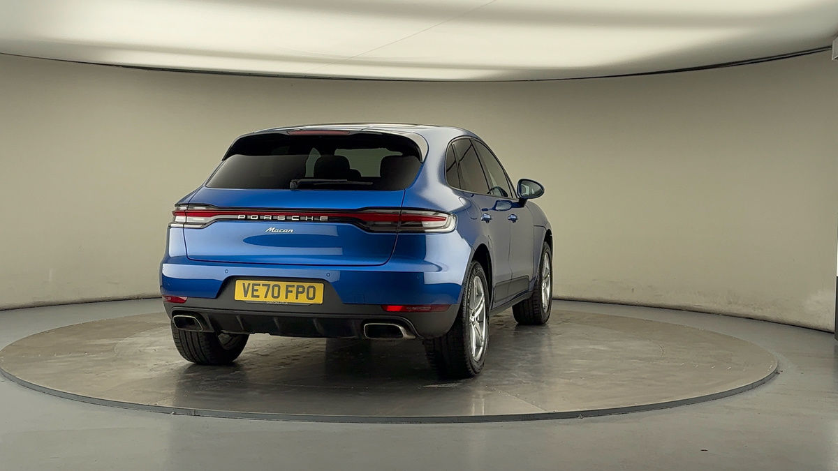More views of Porsche Macan