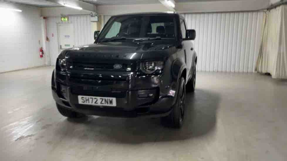 More views of Land Rover Defender 90