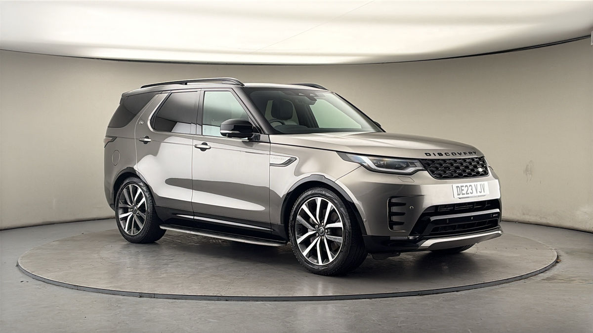 More views of Land Rover Discovery