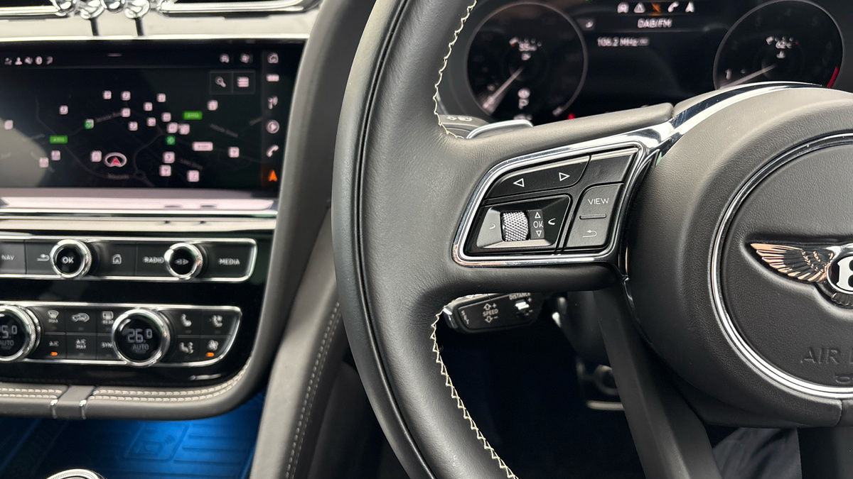 Bentley Bentayga Image 13