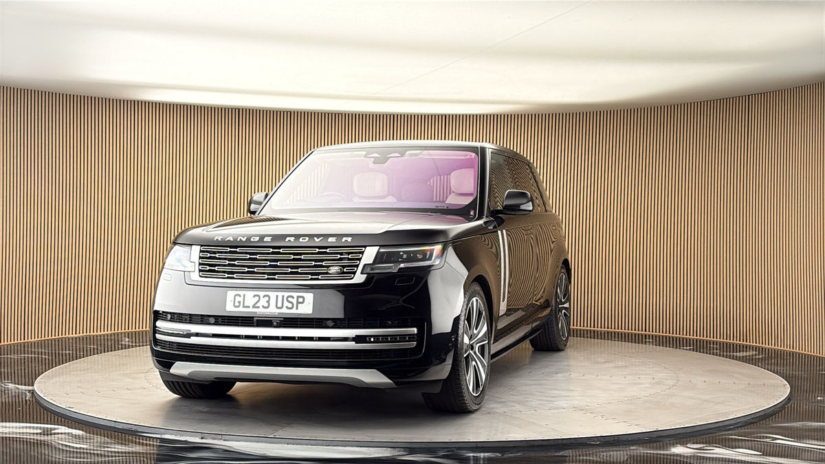More views of Land Rover Range Rover