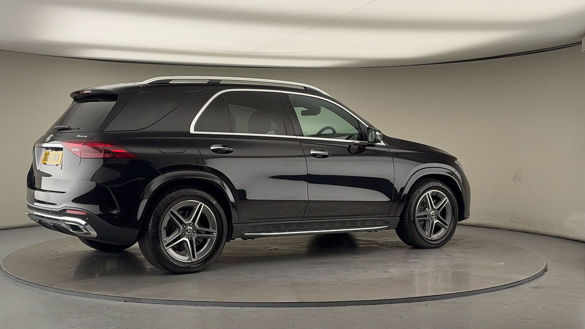 More views of Mercedes-Benz GLE