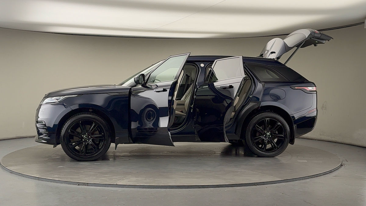 More views of Land Rover Range Rover Velar