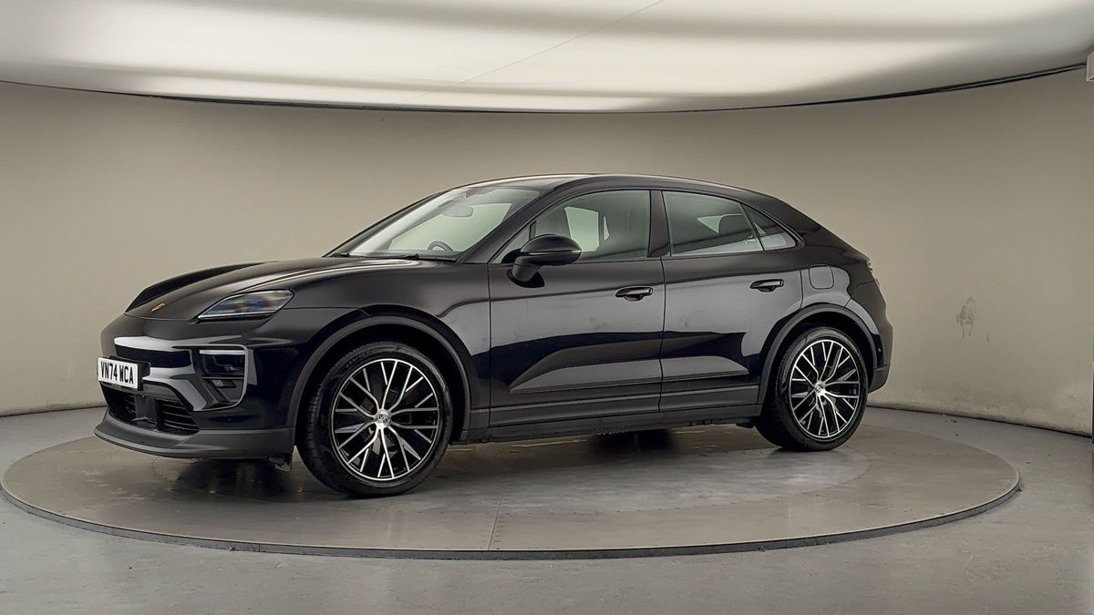 More views of Porsche Macan