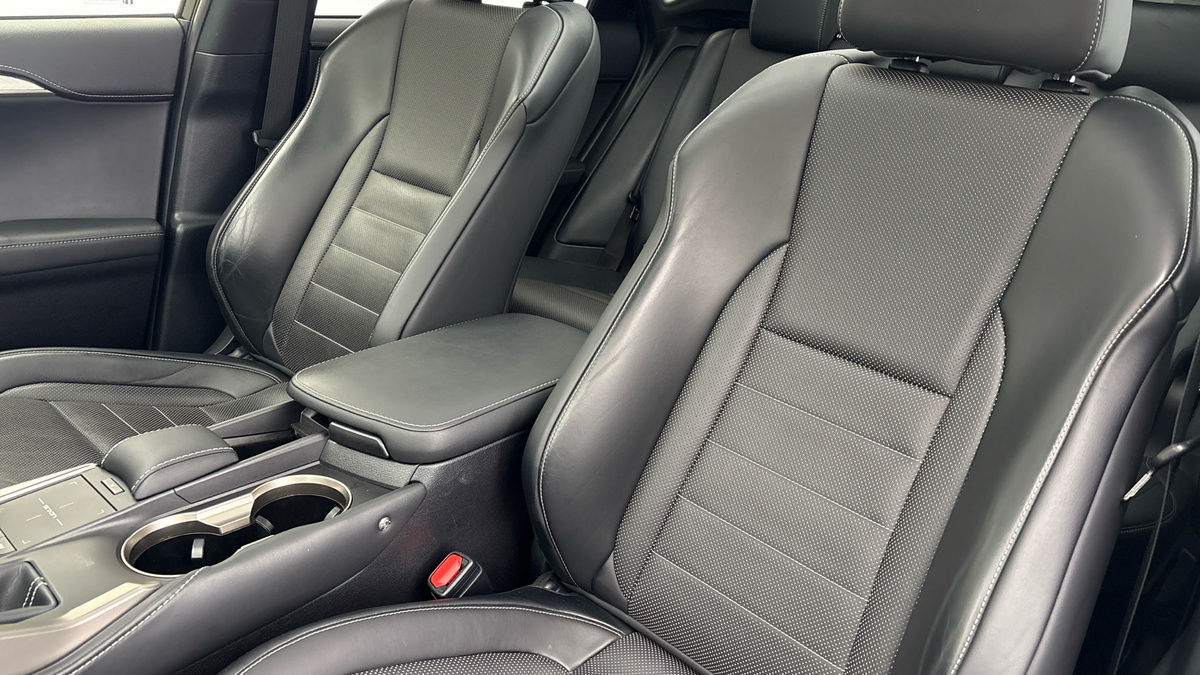 Lexus NX Image 7