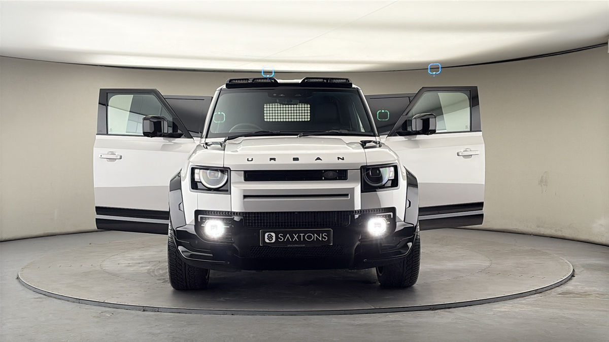 More views of Land Rover Defender 110