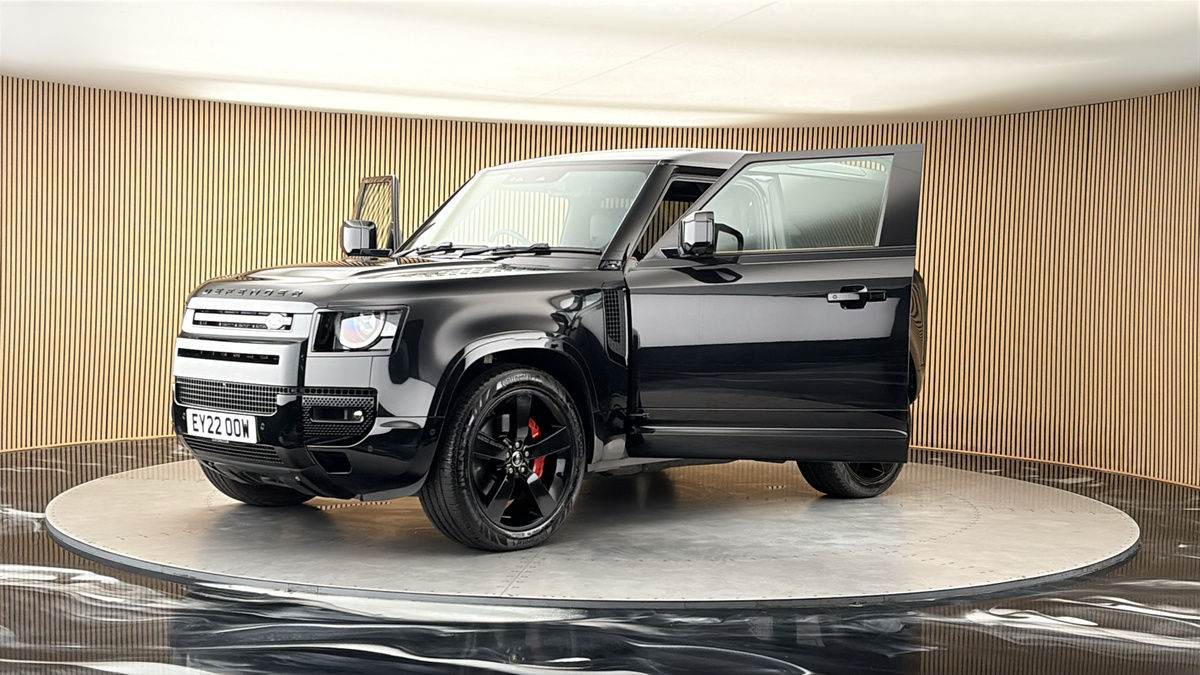 Land Rover Defender 90 Image 22