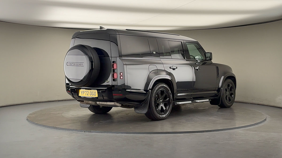 More views of Land Rover Defender 130