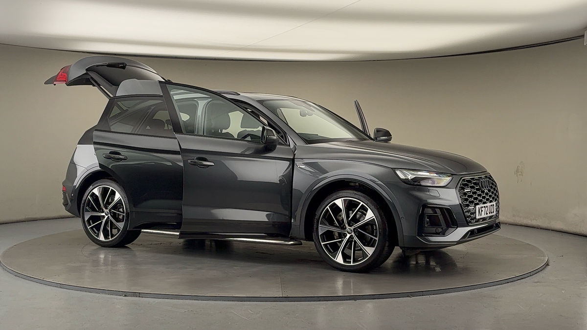 More views of Audi Q5