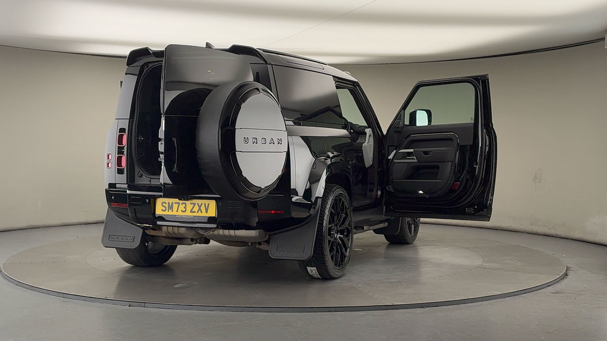 More views of Land Rover Defender 90