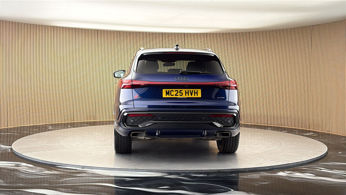 More views of Audi Q5