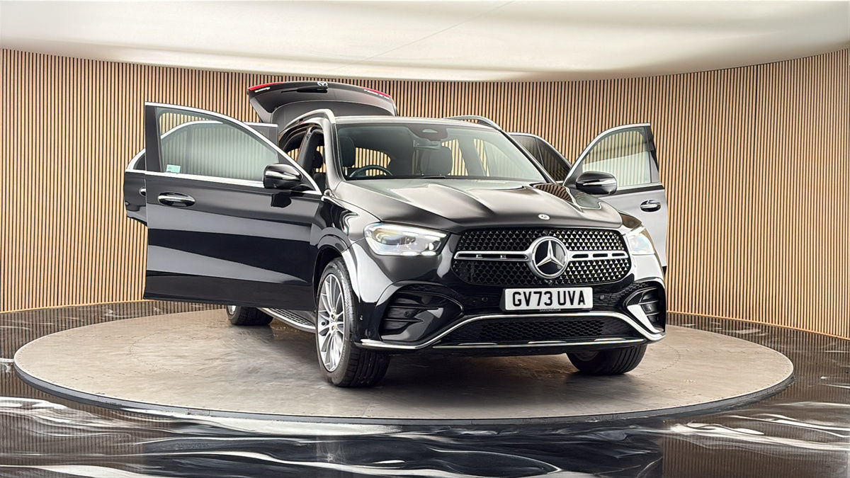 More views of Mercedes-Benz GLE