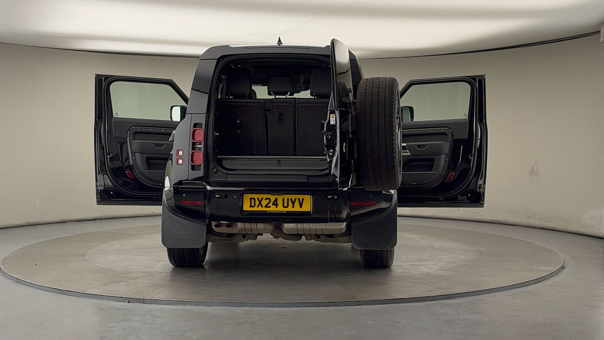 More views of Land Rover Defender 90