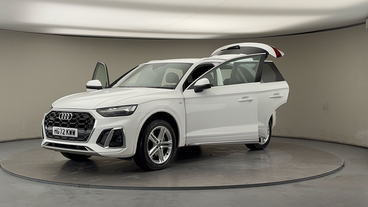 More views of Audi Q5