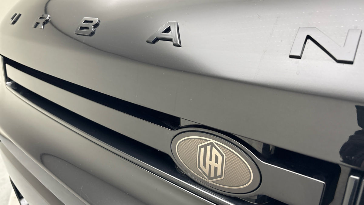 Land Rover Defender 110 Urban Image 24